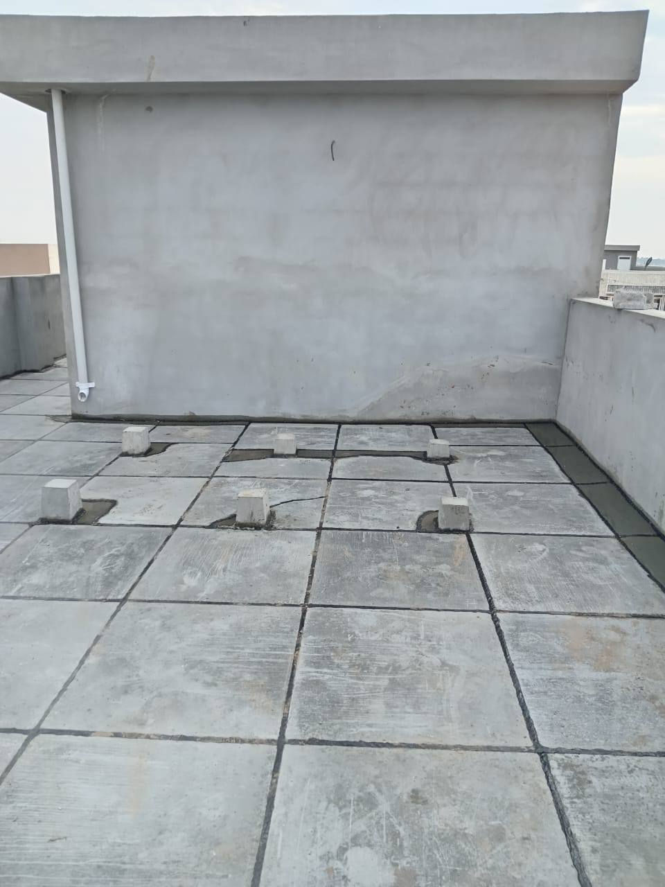 سلام عليكم ورحمة الله وبركاته
مشتمل للبيع قاطين وبيتونه المساحة ١٢٥ متر طابو صرف خلف أسواق نادر ومكتب بدر موقع جدا راقي
طابقين وبيتونه الطابق الأول غرفة نوم ٦ في ٤ وصاله ٦ في ٥ واستقبال ٦ونص في ٣ونص مطبخ ٢وربع في خمسة ونص ومجموعة صحيات غربي والطابق الثاني غرفتين نوم وصحيات عدد ثنين وغرفة غسيل ملابس كهرباء سعودي درجه اولى والمجاري الأمل الشريف وتأسيس الماي درجة أولى كهرباء وطنيه وماء اساله واصل البيت البيت ملبوخ كل السقوف باقي سيراميك ولبخ داخلي وبوب شبابيك
للاستفسار الاتصال على الرقم ***********
