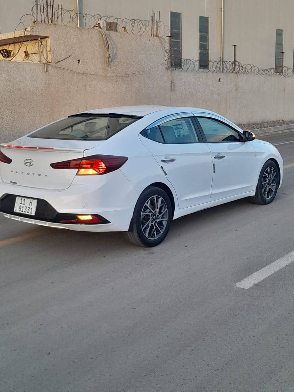 النترة ١٩ بصمه خليجي موصفات فول كاعيه جلد ليت زنون ملون صيارة احله من صور الاتصال *********** مرقم بغداد بسمي معروضه ١٥١ بيه مجال الشراي فقط كلشي موجود بسوك كفاله اسعار ١٧٠
