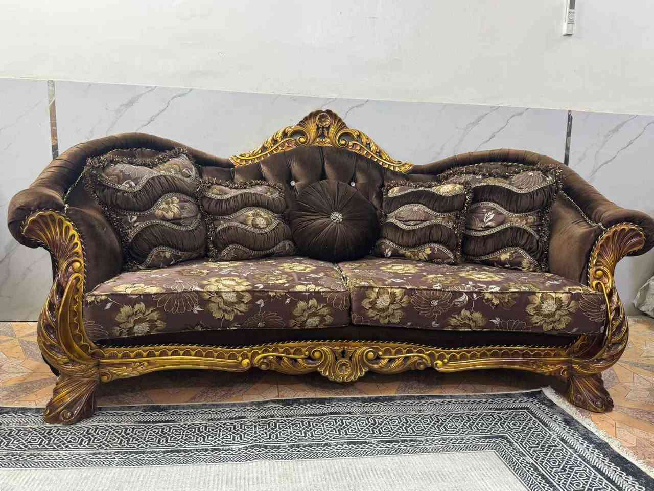 تخم زان تركي ١٠ مقعد اخو الجديد فخم جدا وراقي اسفنج ضغط عالي *********** بغداد, العراق
