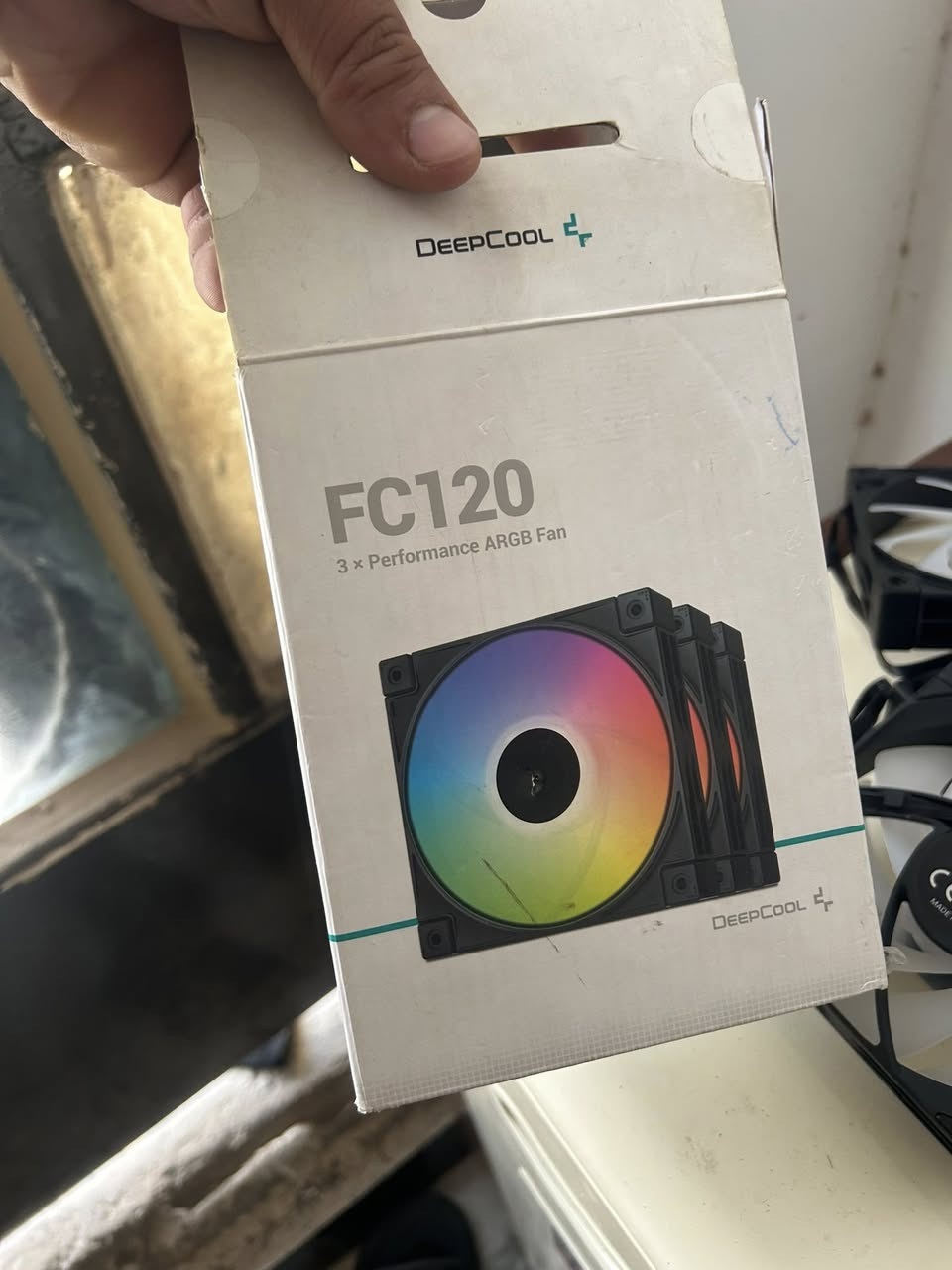 للبيع: طقم مراوح DeepCool FC120 (3 قطع) • الموديل: DeepCool FC120 ARGB. • الحالة: ممتازة (نظيفة ومع كامل ملحقاتها والكرتون).￼ سعر 50￼ للتواصل ***********
￼ ***********‏
