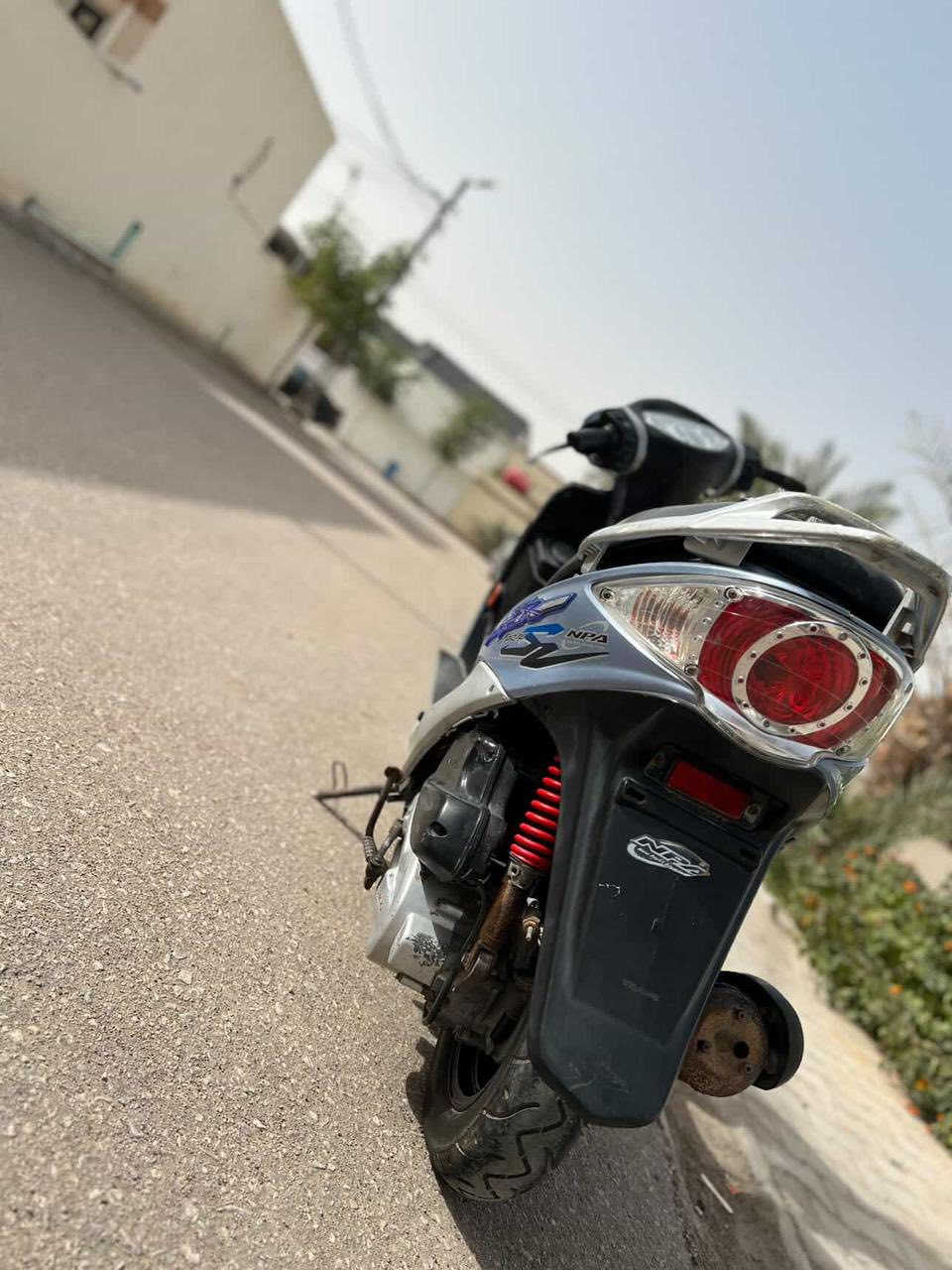 دراجة للبيع ..  
فول مواصفات جديده استخدام قليل 
صاحب دراجة موظف وما يستخدمهة 
العنوان النجف / ابو صخير 
السعر : 600 الف وبيها مجال
للتواصل على الرقم : ***********
اني مكلف بالنشر فقط اما تواصل على الرقم اعلاه
