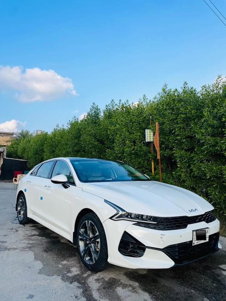 السلام عليكم K5خليجي موديل ٢٠٢٣
(شركه دوليه) فول EX كفاله عامه 
محرك ٢٠٠٠ دوش
دعاميه شكل رياضي
بانوراما
بصمه دخول ذكي+تشغيل عن بعد
لايت زينون ثلاث عدسات
كشنات جلد
كشن خزن ميموري
كامره دواره
مري كهرباء شفط+قلاب عند الرجوع
شاشه تدعم Apple carplay+Android Auto
ويل قياس 18
قطعتين تبريد
AUTO HOLD
خمس وضعيات قياده SMART+ECO+COMFORT+SPORT+CUSTOM
شاحن وايرلس
تحكم ستيرن
مثبت سرعه
صندوق كهربائي عند الاقتراب
ماشيه 42الف كم
السعر 232
***********
