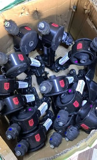 غراض كورلا للبيع.. يوجدتوصيل لكل مكان 07714445349.. باقين على نفس الاس...