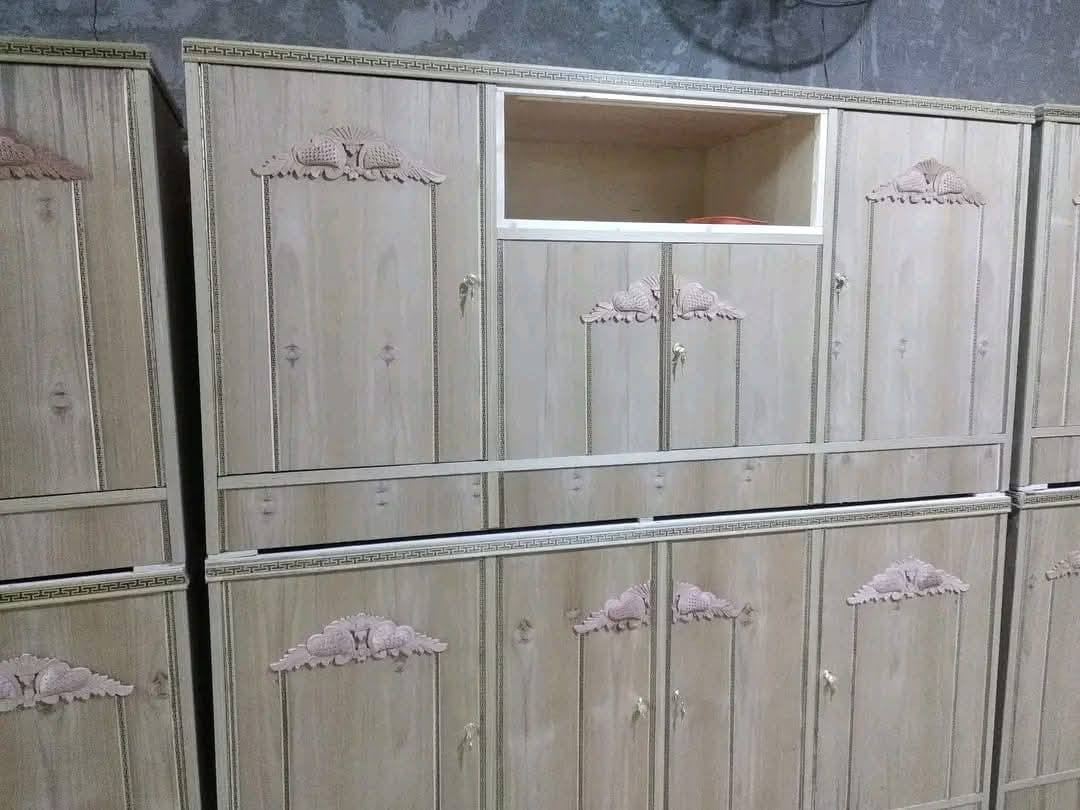 يتوفر لدى مجمع تصميمي للاثاث بوفيه مترين ونص رتفاع متر و١٥ عمق ٦٠(سعر 170الف)

🛑🛑 موجود فقط توصيل لكل محافضات العراق 

☎️للحجز والاستفسار ***********
