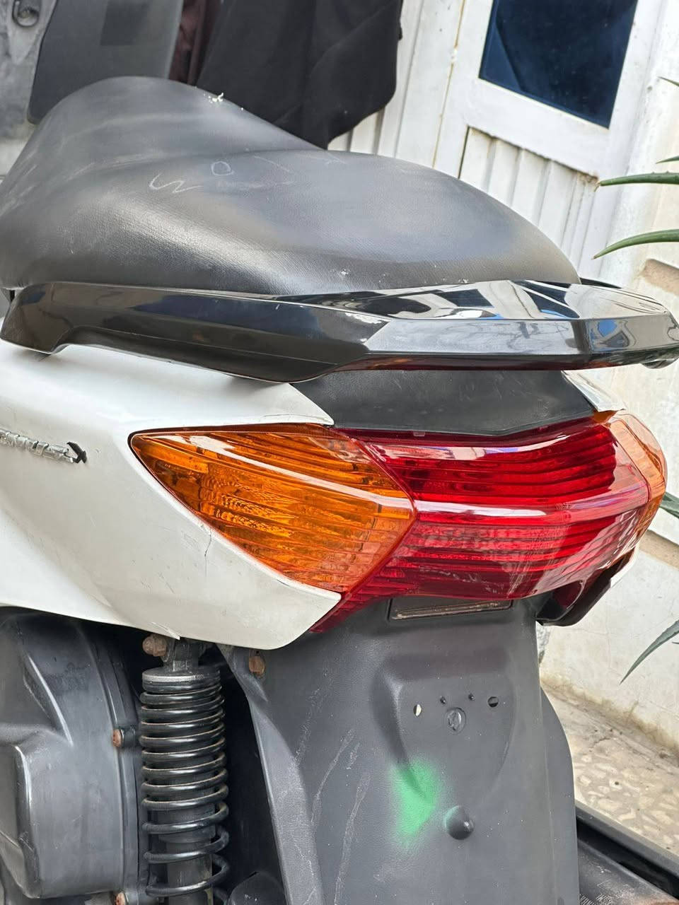 السلام عليكم(مكلف بلنشر 
سكنس موديل (2008) لون ابيض 
دراجه نظيفه ومرتبه مثل ما موضح بصور
مكاني : شعب حي البساتين 
رقم تلفون : ***********
سعر : 650 بيها مجال للشراي
