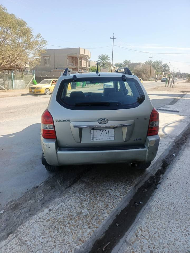 سلام عليكم توسان 2009 خليجي بيه جراد بدون ضربه تبريد بيانو جاهزه ونضيفه السعر 88 مكاني حله مركز المدينه *********** حلة, بابل
