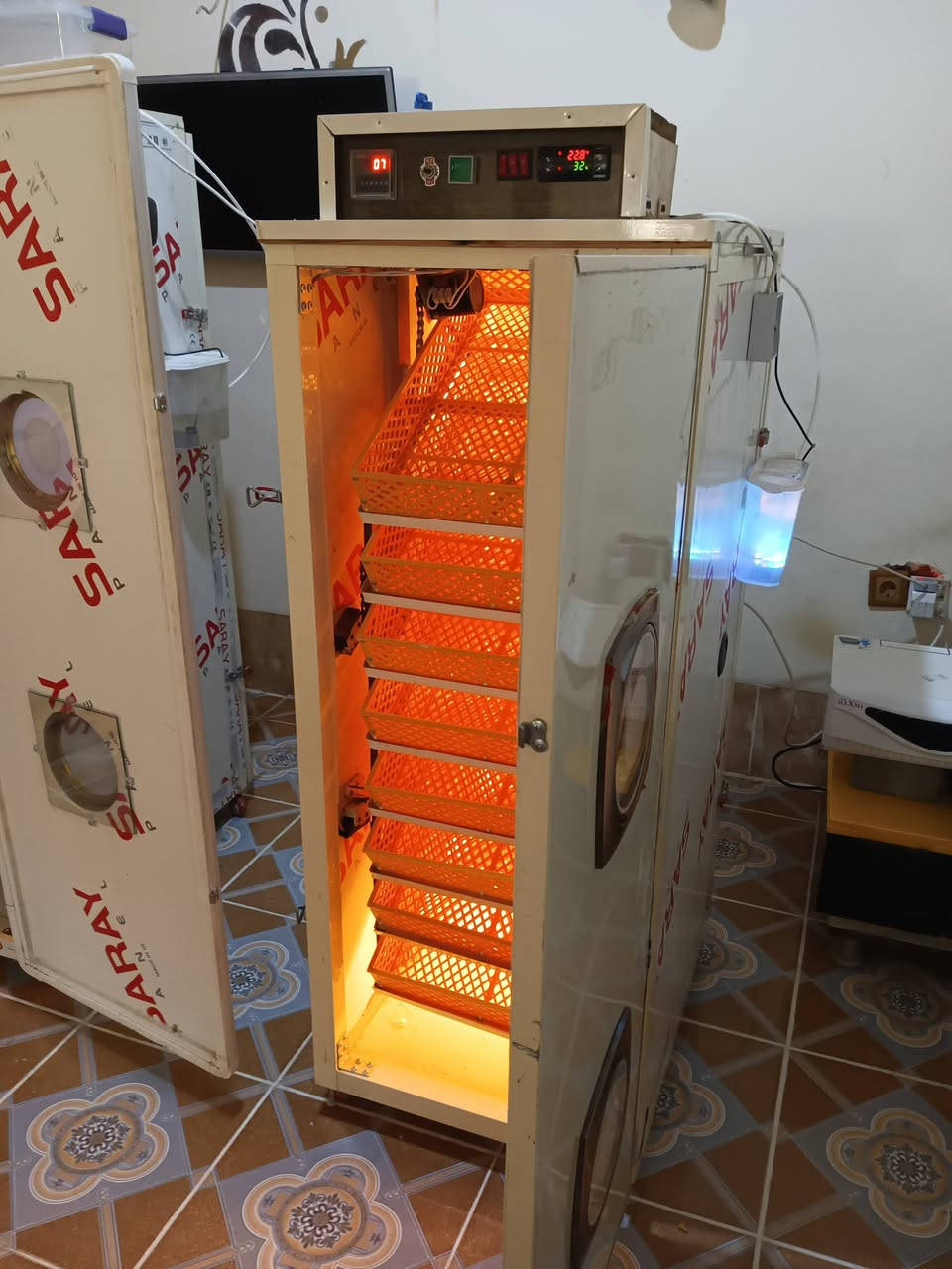 *********** 🐣🐣🐣
متاح مفاقس عدد2سعة كل مفقس 700+700بيضة سعركل مفقس 450الف فول اوتوماتيك مبخرة خارجية نضام هيتر انتاج معمل (سيد حسين النحال كركوك) نسبة تفقيس 85٪شرط التفقيس والفحص المكان كركوك روناكي غير متاح في الخاص الاتصال علا الرقم فقط
