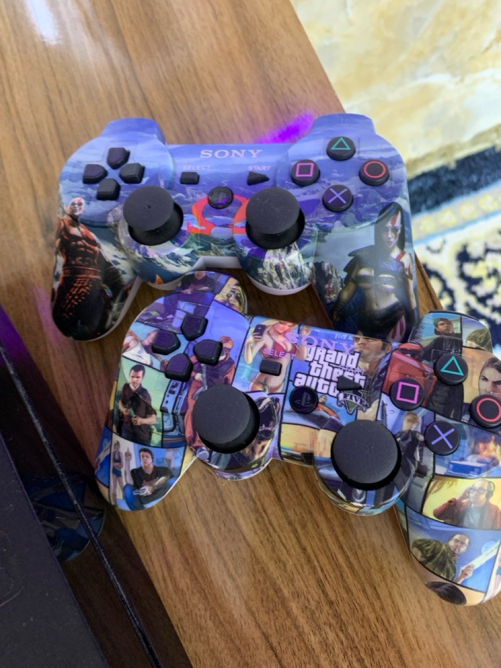 بلي 3 نظيف كامل ملحقات مع يدات ٢ سعر ١١٥الف وبي مجال قليل ماعدي توصيل مكاني شعب جمعيات 