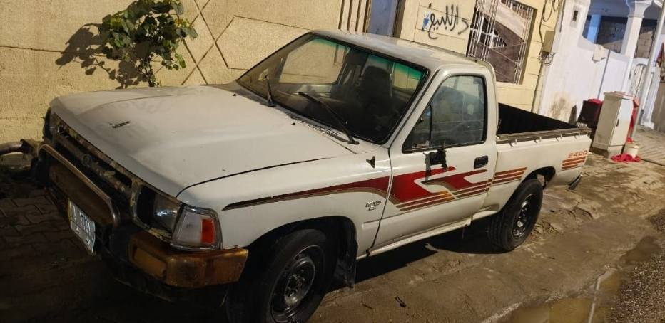 السلام عليكم للبيع 
سيارة بيك أب تيوتا اربع حلقات 
رقم نجف راعيها بالبصره الي بسمة سنوية 
موديل 1997  سياره حلوه ماناقصها شي  
العنوان البصره  الحيانية  
اني مكلف بنشر رقم راعيها تصال او واتساب   ( *********** )  
سعر( 42 ) بيها مجال بسيط البصرة, العراق
