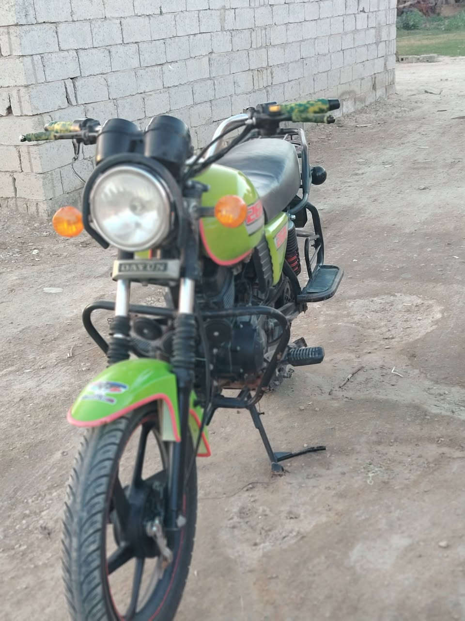 دراج موديل ٢٢ مكفوله بدون أوراق هاي نضافته كدامكم كهربايات شغاله كله سويج سجينه مكاني حله قرب العلويه شريفه السعر/950 نتصال فقط /***********
