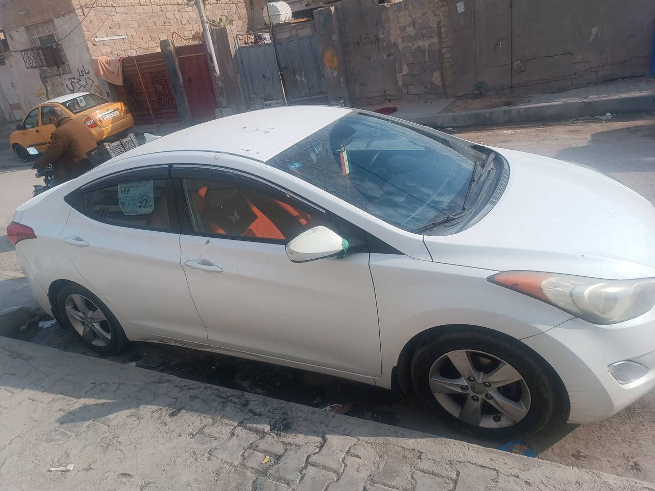 السلام عليكم النترا للبيع وارد امريكي بيها بس چاملغ والباب ملاونينه شبر 2013مكاني كربلاء باقي المواصفات اتصل ***********معروضه 110
