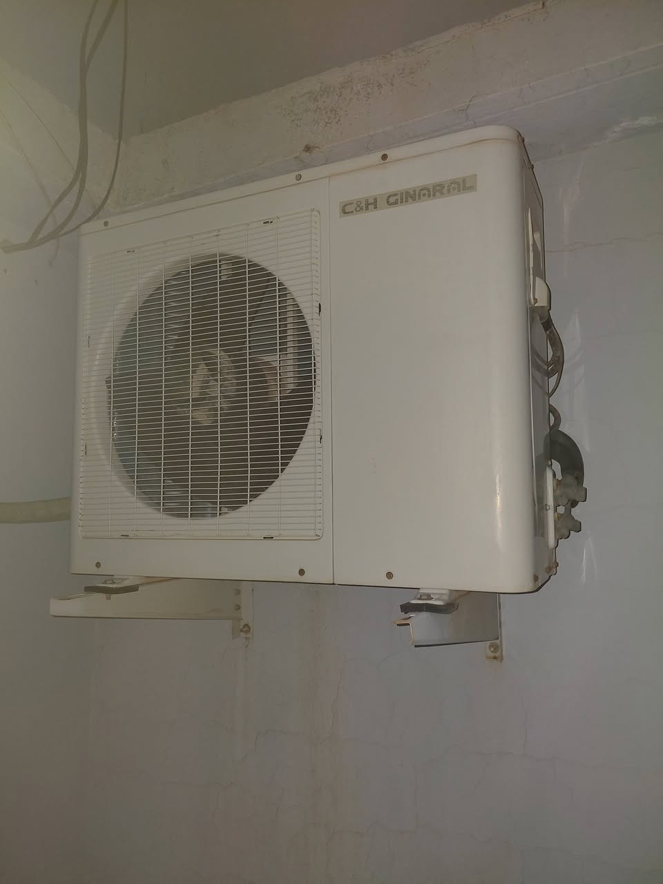 سبلت جنرال طنين وسدس بلادي مامصلح حيل نضيف سعر ٢٥٠ الف مكاني برطلة الشراي يتصل ***********
