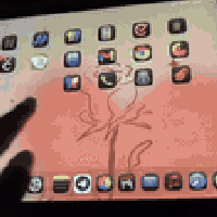 ايباد 9 • ٢٥٦ • قلم وكيبورد