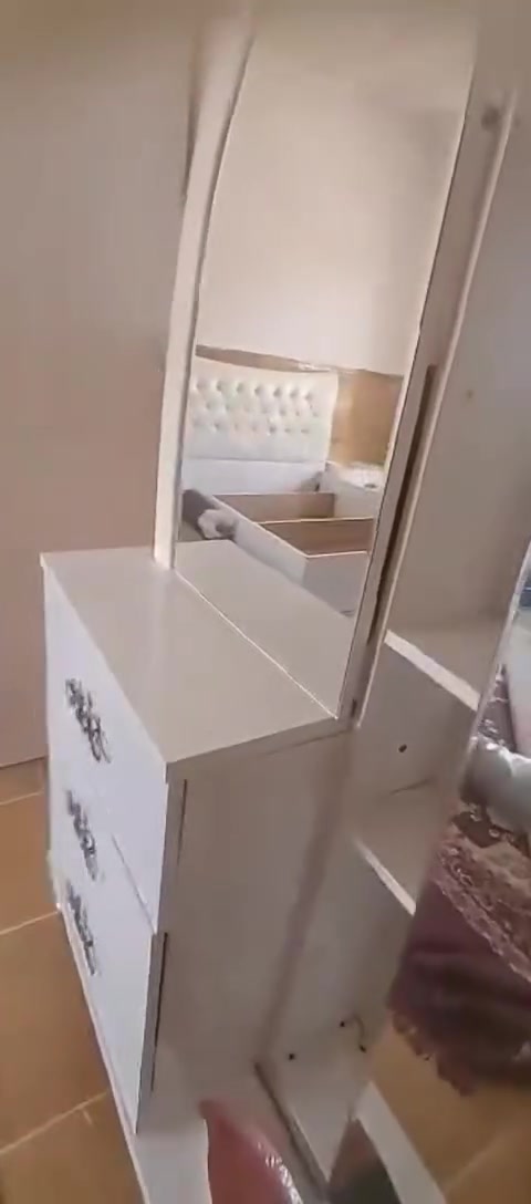 الاسعارمناسبه والتواصل عالخاص  وباربيل 
غرفة نوم نفرين +  كونفيرا + نافورة

سرير قاطين مع الدرج ماله ويصير كل واحد لحاله

كنتور سلايت بابين + كومدي عدد ٢  + طاولة مال قراءه ابيض + طاولة ثانيه +سرير نفر واحد عدد ٣ + كنتور بابين


**إذا كنت صاحب هذا الإعلان وتريد حذفه لأي سبب، رجاءا أرسل رسالة إلى الدعم الفني**