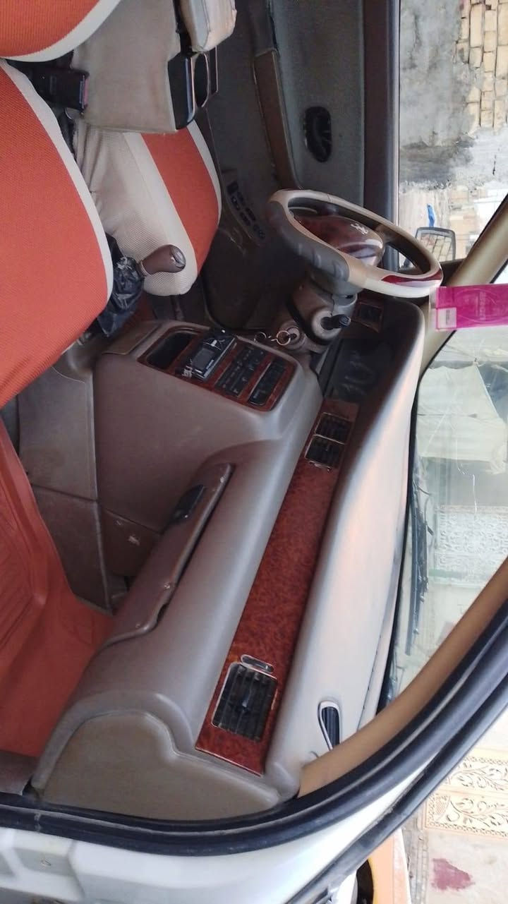 السلام عليكم سمند للبيع موديل 2011 كير مكينه خير من الله حدادية بحالة جيدة العنوان ناصرية مركز السعر 30 وبية مجال ***********
