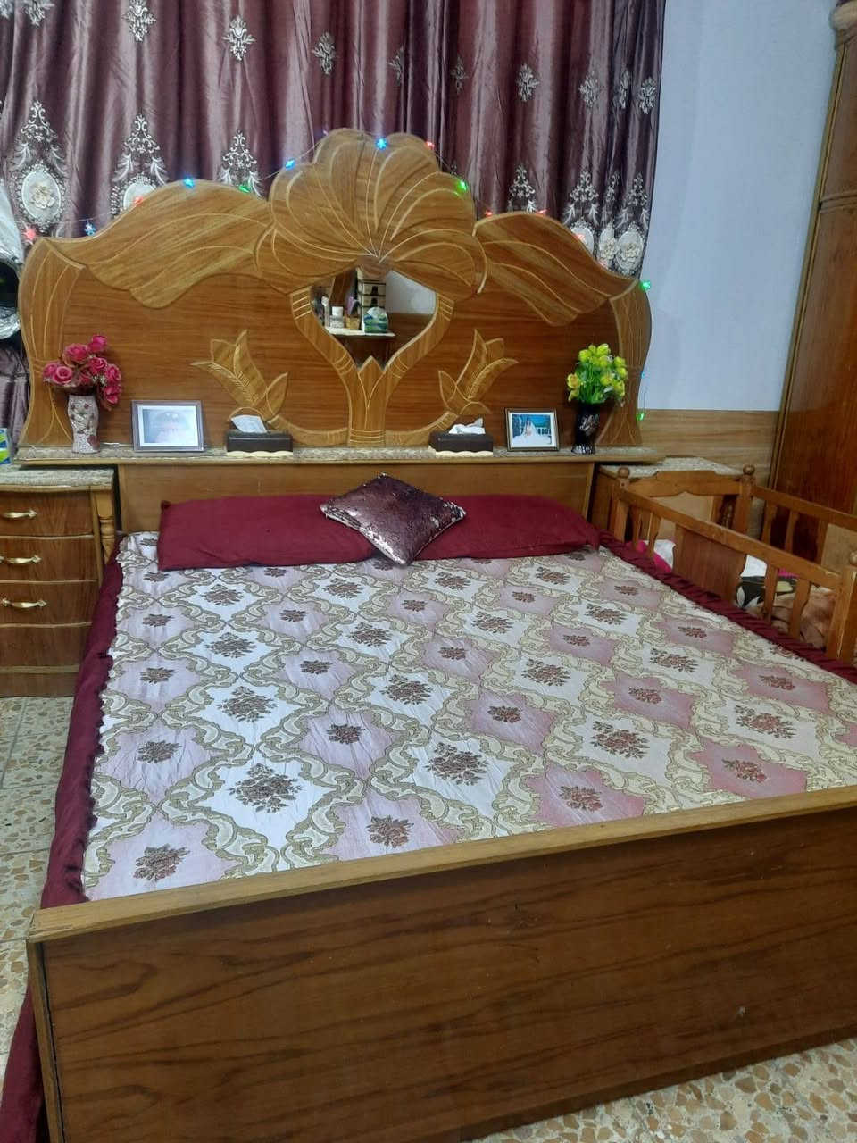 للبيع...... غرفه صاج حطاطه او ما يسمى تسگام 
ملحق طابقين ست ابواب مع ملحقاته كامله للأنتقال وعدم كفاية الموقع.. 
للأستفسار 
***********
***********
***********
