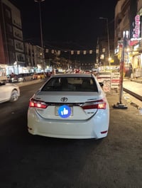 كورولا خليجي  موديل 2015 رقم بغداد فول مواصفات بصمة فتحة سقف فتح وقفل ...