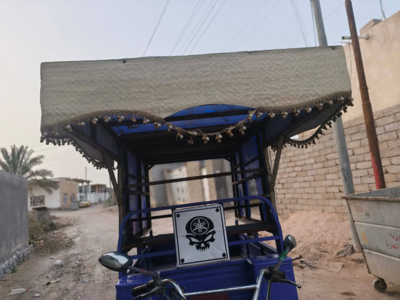 السلام عليكم شباب سقيفه للبيع مكاني البصره قضاء القرنه سعرها 150 وبيها مجال***********
***********
