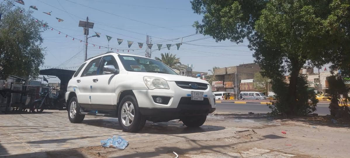 سلام عليكم شباب
البييع كيا سبورتج موديل ٢٠٠٩
 مكينه ٢٠٠٠ 
رقم بغداد سنويه بسمي تحويل ثاني يوم مباشر تحويل مشروع وطني  
وارد خليجي داخل البطن بيجي تبريد شغال فتحه بل قماره تخم تايرات جدد باتري جديد ماشيه ١٣١حقيقي مكاني بغداد مدينه الصدر 
سعر ١٣٥ ورقه وبيه مجال البييع حك جيه مجال 
رقم هاتف ***********

 شباب فقط بيييع 
بدون مراوس
