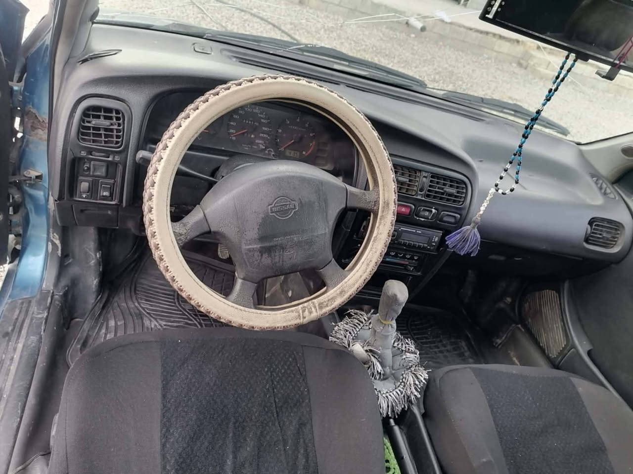 نيسان ابرايمر موديل ٩٢ رقم كركوك مشروع وطني محرك ١٦ للبيع السعر ٢٨ مكان السياره كركوك غير متواجد عل فيس اتصل على الرقم ***********
