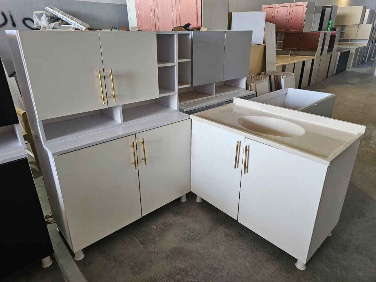 كاونتر خشب mdf 
ارضي مع ملحق متر 
مع سنك مرمر متر

توصيل بغداد ومحافظات بغداد, العراق


**إذا كنت صاحب هذا الإعلان وتريد حذفه لأي سبب، رجاءا أرسل رسالة إلى الدعم الفني**