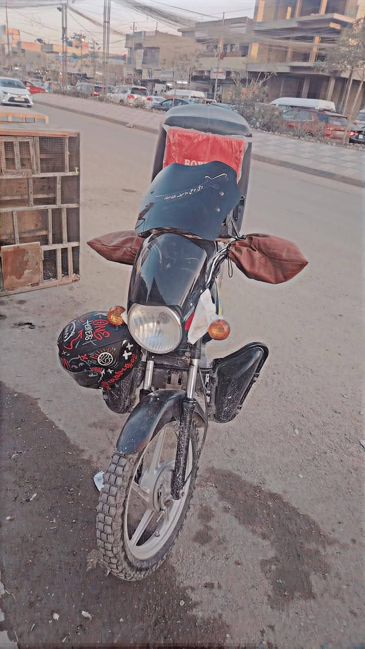 دراجه بوكسر موديل 2019 نضيفه أوراقها ضايعه باقيه بس الاستنساخ السعر 800 وبيها مجال العنوان البياع ***********
