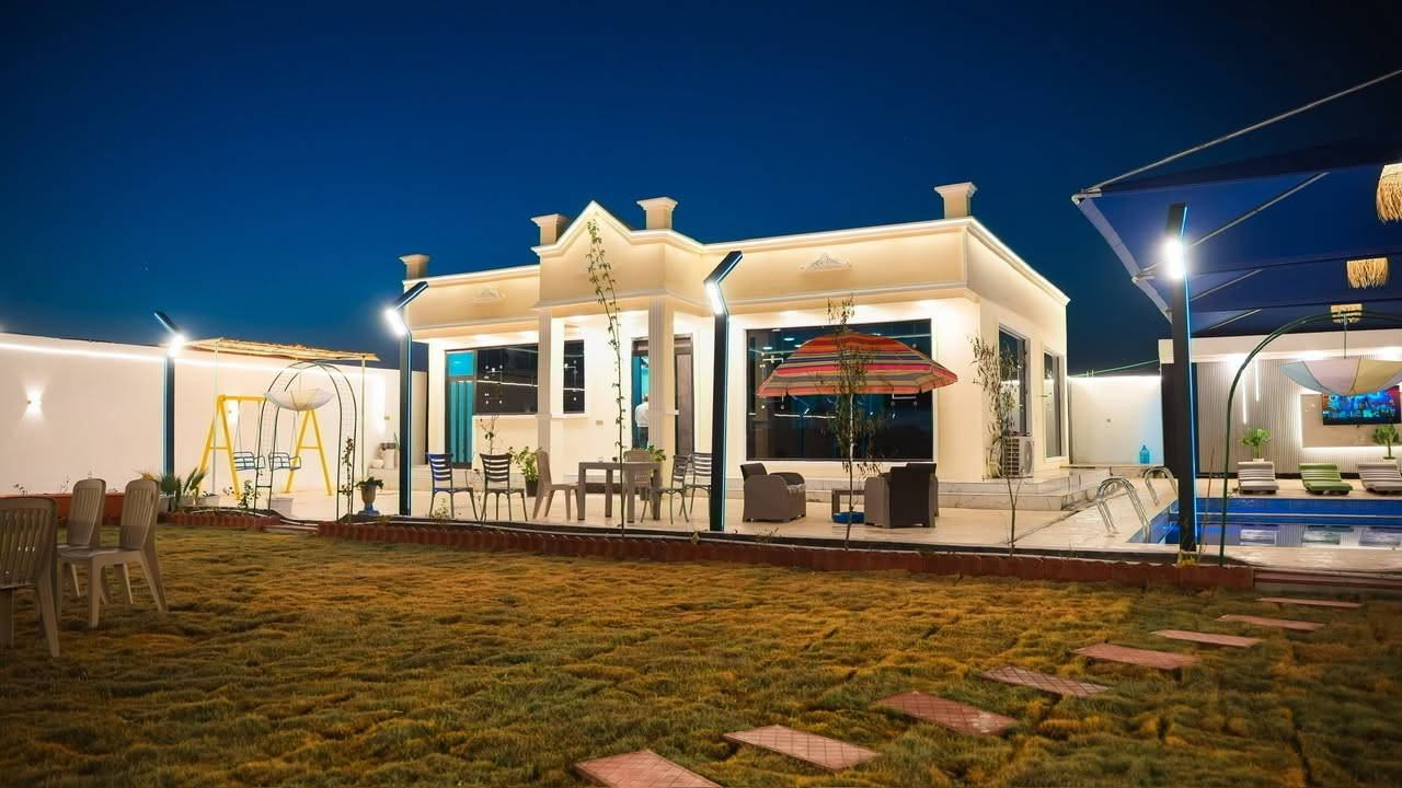 السلام عليكم
ملاحضة الصور عليها لوكو 
اي شخص ينزلها يتحاسب
حجز واتس اب تحويل رصيد 
او حضور مباشر للمزرعه 

مزرعة اهلنا الاجار اليومي 
العنوان بغداد الدوره البعيثة 
للاستفسار اكثر إرسال رساله واتس اب 
***********
