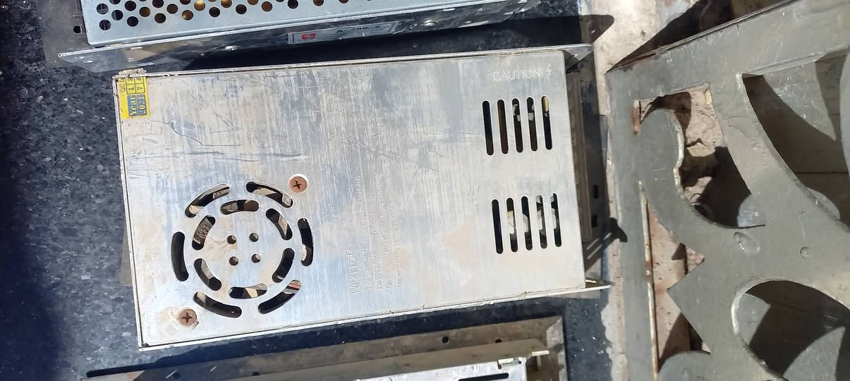 السلام عليكم  هذني للبيع بيهن يشتغل وبيهن لا اليحب يتواصل على الواتساب بسعر مناسب 
***********  بغداد البلديات
