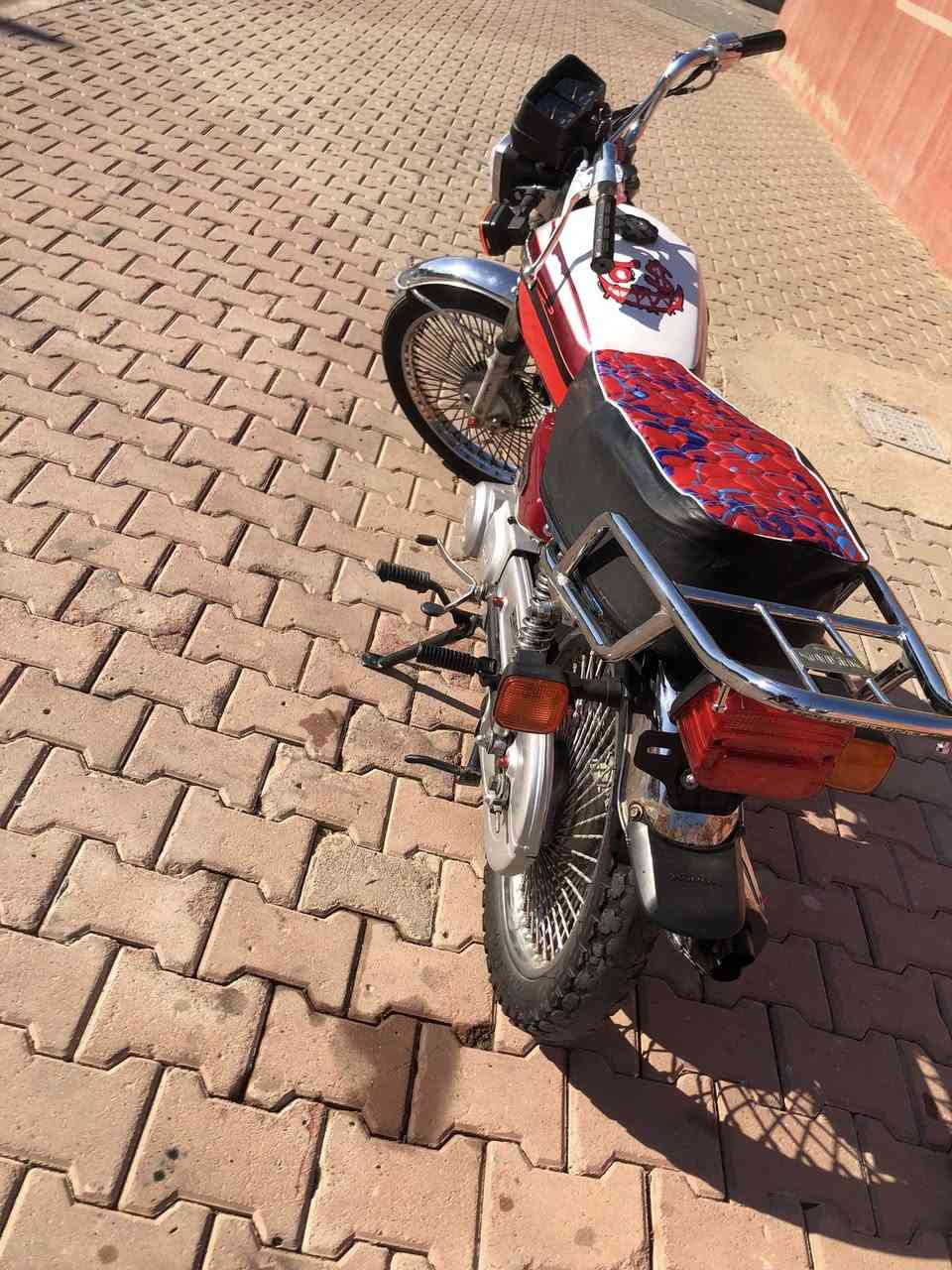 ماطور نامه موديل 2016 متروك محرك مفتوح فقط مبدل ولفات الباقي كله شغال اي نقص مابي ناريه كامله اشاير كله كامل مابي نقص مكاني كركوك تعال خاص ودلل و هاذ رقمي ***********
