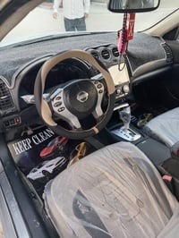 سياره نسان التمة موديل ٢٠٠٨ سياره جديده اي نقص مابيه مكفوله كير مكينه ...