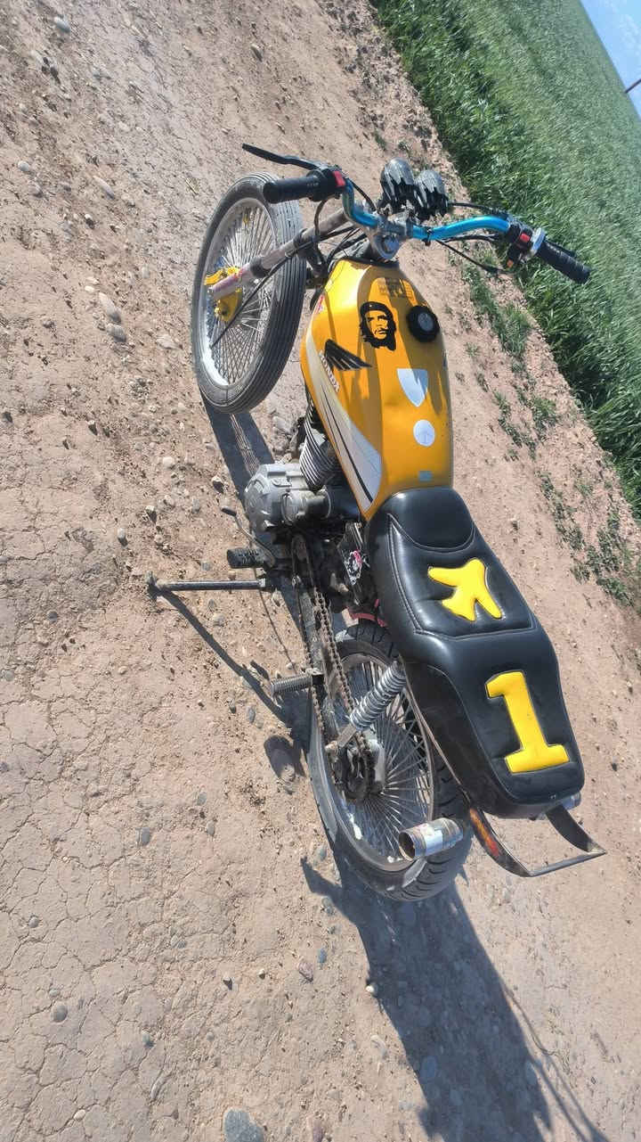 سلام عليكم موطور رياضي محرك 250نشاط فول ✈️✈️للمراوس فقط


**إذا كنت صاحب هذا الإعلان وتريد حذفه لأي سبب، رجاءا أرسل رسالة إلى الدعم الفني**