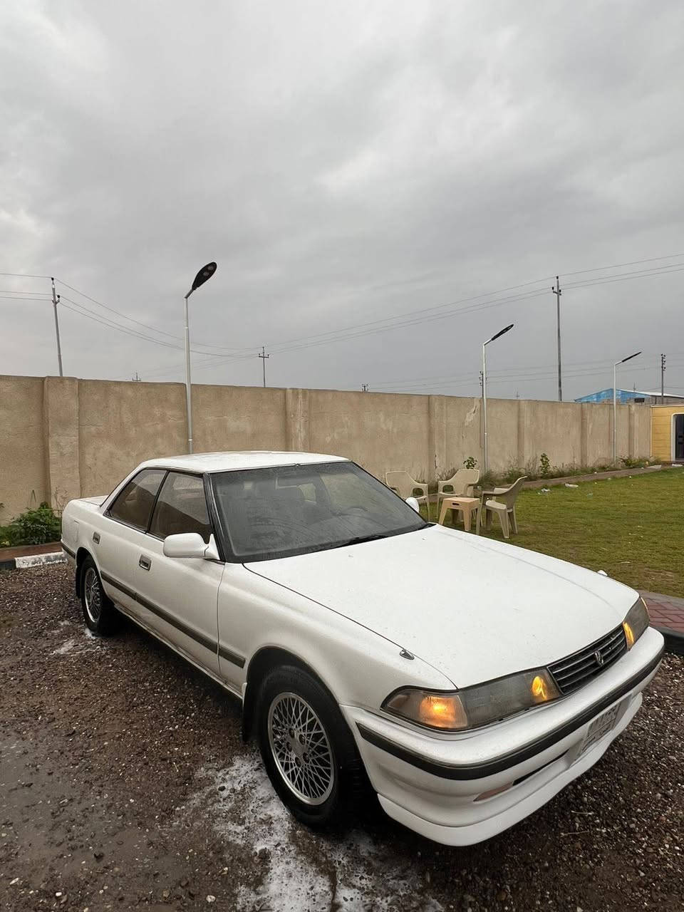 سلام عليكم مارك 1991رقم بصره سنويه جديده مصفره تحويل مكفوله كص ونقل وضربه قويه محرك ونجي 6 محرك وكير جدد جاهزه مكان سياره بصره بيع فقط سعر 45 وبيه مجال شراي اتصل ***********
