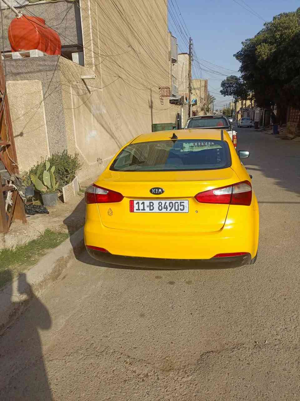 سلام عليكم فورتي 2015 تكسي موصفات عاديه صدر خلفي امامي جديد تخم تاير محرك كير خير من الله 
 حادث جاملغ  مبدل اليسر 
شواصي مكفوله
 سونار بل منشور ***********
السعر 103  بيه مجال
 مكان بغداد الشعب
