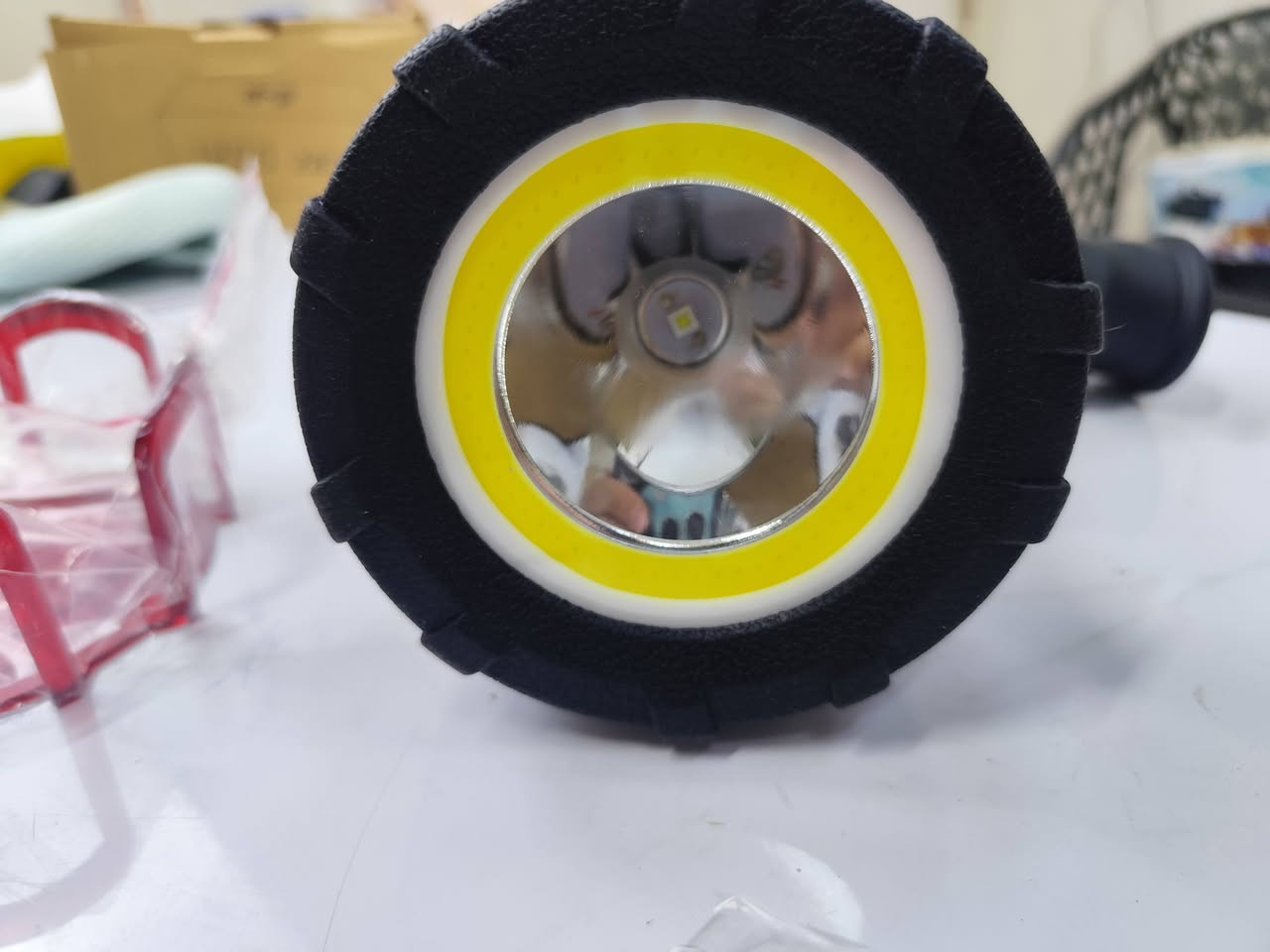 كشاف BUYSIGHT
كشاف قوي بإضاءة LED عالية، مناسب للبيت، السفر، التخييم والطوارئ.

بي منفد تايب سي و USB يصير بور بنك

قابل للشحن ويجي ويا كيبل USB

 إضاءة قوية وبمدى ممتاز

كامل ويه ملحقاته

متوفر توصيل


**إذا كنت صاحب هذا الإعلان وتريد حذفه لأي سبب، رجاءا أرسل رسالة إلى الدعم الفني**