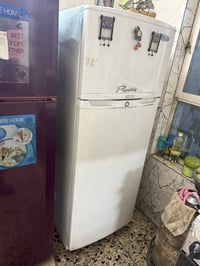 ثلاجة • نظيفة • رئاسة شارع عشرين