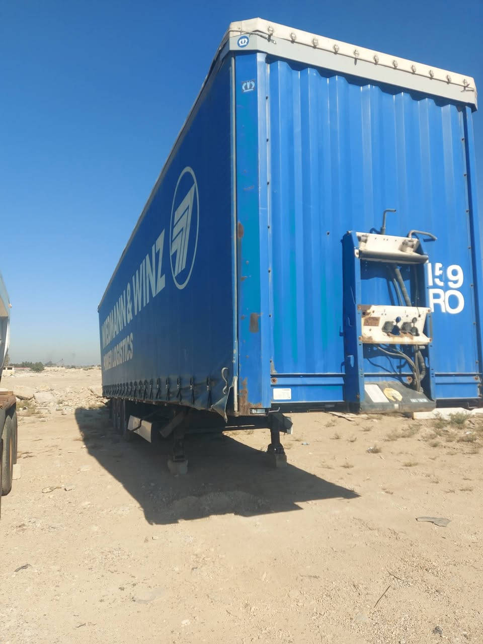 سلام عليكم عربانة كرونة رتفاع ٣امتار مجموعة بيبي دسك خارجي تخم تاير جديد بدون فصل وربط وبدون منفيس كلك سعر ١١٠ورقة وبيها مجال مكان العربانة بغداد ***********
