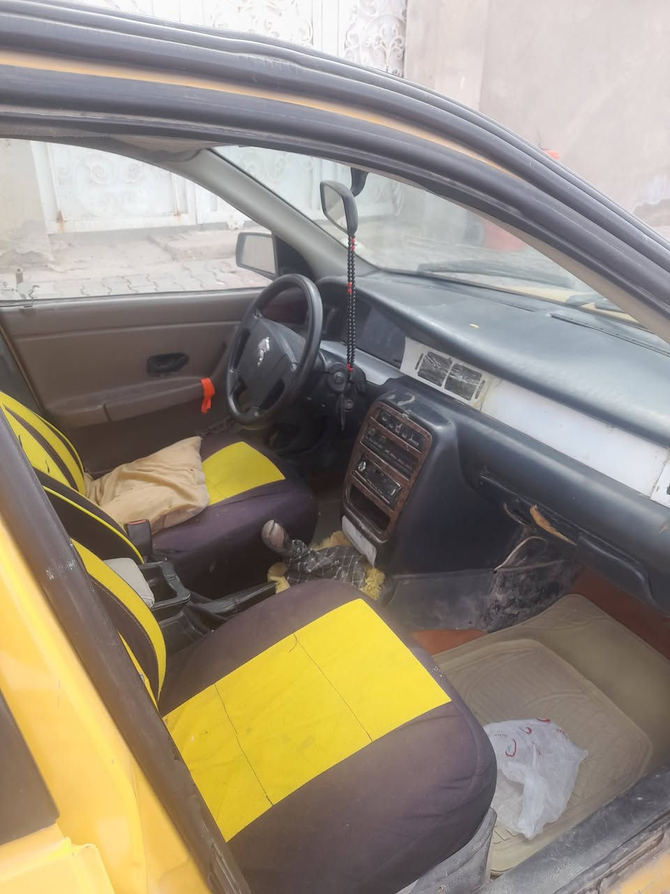 سمند ٢٠١٠ مكينه وكير مكفولات صدر وتايرات نص عمر ما اندل راعيها اكفل سرقة وطلب  ١٣ ورقة وبيهه مجال عنوان واسط الكوت اتصل على الرقم ***********
