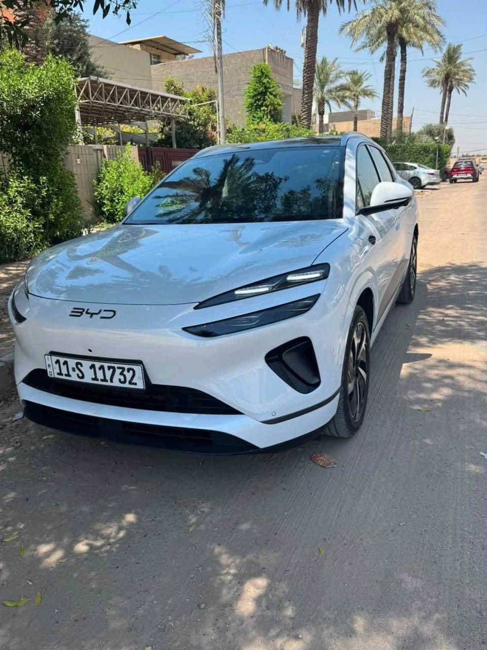 السلام عليكم byd سيلايون 6 ///// موديل 2025 رقم بغداد ماشية 1900 بعدهي بحالة الزيرو بيها صبغ الجاملغ الامامي فقط سعرها مناسب فول الفول بانوراما 13 كاميرا قيادة ذاتية جنطة كهربائية رادارات وباقي المواصفات للبيع فقط السعر 32 مليون بيها مجال بسيط حق الجية للاستفسار *********** مكاني بغداد غير متواجد عالنت الشراي يتصل
