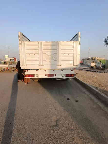 للبيع عربانه تركيا طول 13 60 ارتفاع الجنب 140 ولايه معمره جديد بدون فطر بدون كسر كفاله عامه بها مجال دنقير رابع قبل جيب وشد ثلاجه مطبخ جديد دبيه ماي بلاستيك  جدر شتوي جديد ويرمنيه وهوه جديد السعر  110 وبيها مجال مكانها موصل ( ***********  ***********
