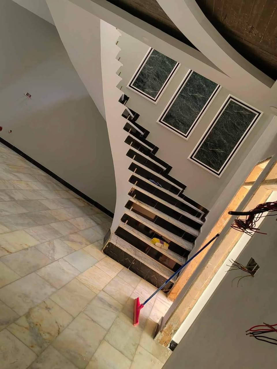 سلام عليكم 🏣 
الصافي  للتشطيبات  
يوجد كادر متميز بل عمل
يرجى المراسله واتساب 
*********** واتساب 

***********
