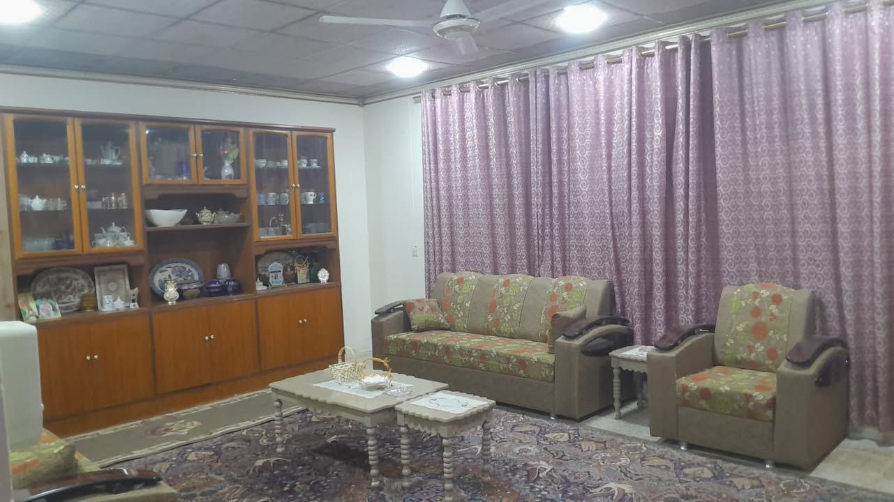 حي الافراز 🏠  2 غرفة نوم 💤 المساحة الكلية 250 متر  الاتصال ***********
