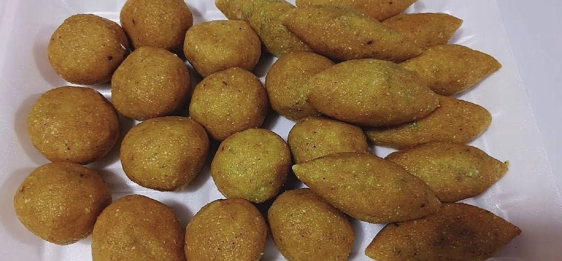 🍽️ بمناسبة شهر الخير، وفرنالك ألذ المأكولات بأسعار مميزة:
🔸 كبة عادية – 25 قطعة بـ 5,000 د.ع
🔸 بورك – 25 قطعة بـ 5,000 د.ع (يوجد بالجبن)
🔸 سمبوسة – 25 قطعة بـ 5,000 د.ع (يوجد بالجبن)
🔸 كبة سلك – 12 قطعة بـ 5,000 د.ع

🫓 الكليجة الرمضانية:
▪️ كيلو كليجة تمر ولبغراش بـ 7,000 د.ع
▪️ كيلو كليجة جوز بـ 9,000 د.ع

🥩 قطعتين لحم بعجين بـ 1,000 د.ع

❄️ جميع المنتجات جاهزة للتفريز والطبخ فورًا
🌙 مثالية لسفرة الإفطار والسحور

📞 للحجز والاستفسار:
***********
أو عبر الدايركت
