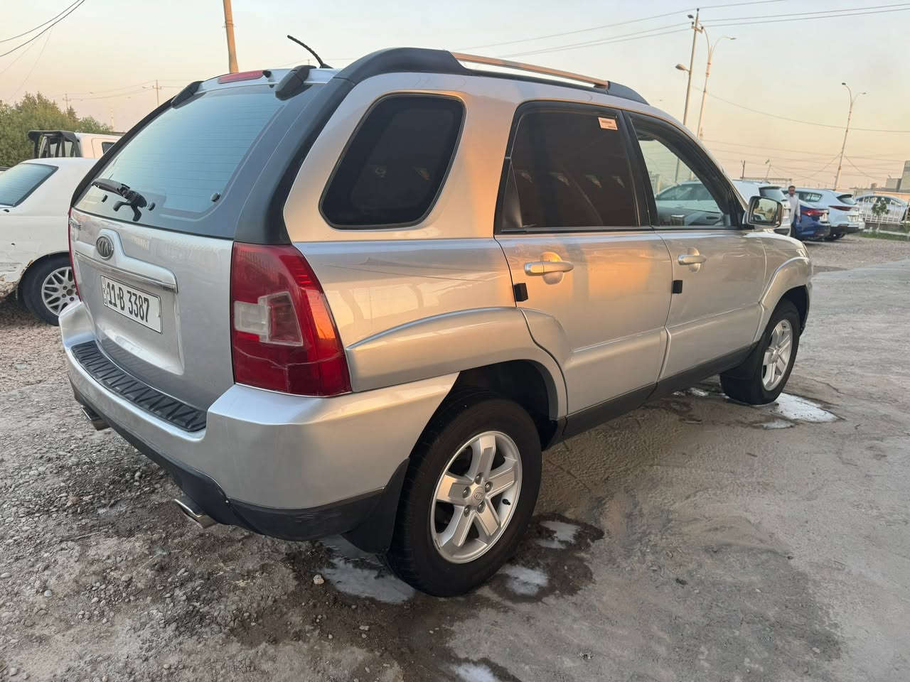 للبيع سبورتج 2009 خليجي
كفاله عامه من كلشي ضربه تبديل صبغ. فول مواصفات 

ماشيه 180 الف سياره جديده كلش وجاهزه من كلشي مكينه كير حداديه تبريد تخم تاير كله شرط رقم بغداد مميز مشروع وطني السعر 118 وبي مجال مكان السياره السماوه 

***********
