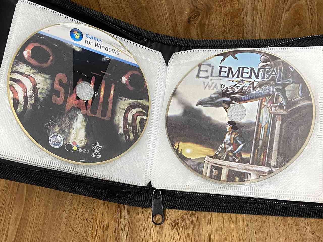 ٢٤ قرص العاب حاسبة مع حافظة اصلي بالة .
السعر ١٥،٠٠٠ دينار . 
متوغر توصيل .


**إذا كنت صاحب هذا الإعلان وتريد حذفه لأي سبب، رجاءا أرسل رسالة إلى الدعم الفني**