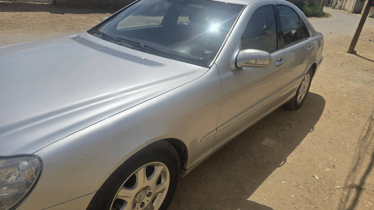 غواصة  s320 السيارة جاهزة تخم تاير حدادية تبريد جوبلسات مسلح جدد معلاية  2013  اصل 2002 وكملت معاملة تنزيل الموديل وحاليا قرصة نزل بأبو غريب  السيارة مدفوع كمرك سابقآ اني ابيع غيرك مدفوع كمرك انزل سعره 
السعر 85 $
***********

