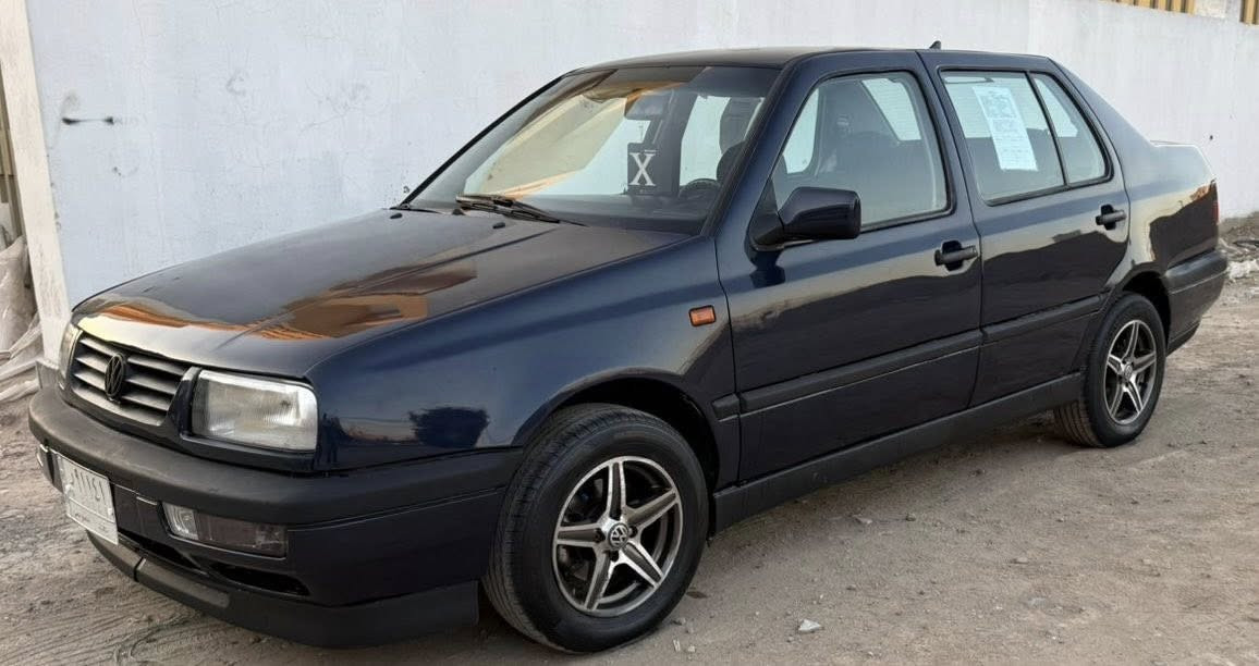 فنتو موديل 1994
كير اوتو كير مكينه مكفولات 
مكفوله من الضربه 
تخم تاير ويل كب 
تدفئه تبريد 
السياره جاهزء من كل شي 
السعر 48 وبيها مجال بسيط 
للاتصال ‭0773 700 4681
