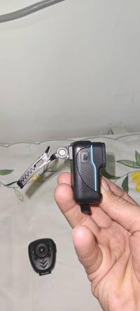 اخوان هذني كامرات تصوير شخصية الي تنشد بالصدر والي تنشد على السلاح تصو...