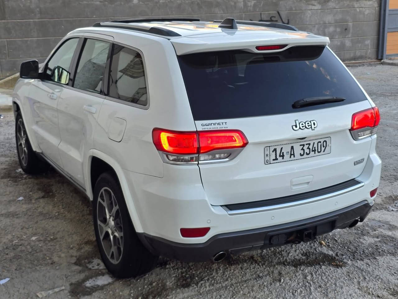 سلام عليكم جيب لاريدو كفاله من الصبغ والضربه والتبديل عدد جاملغ الامامي الايسر حادث مال امريكا فول مواصفات واحد على واحد داخل جلد فتحه جنطه كهربائيه وباقي مواصفات الجيب المعروفه مكينه وكير جدد حداديه جديده تخم تاير جديد سياره جديده بمعنى الكلمه سبيرها منازل رقم بصره مشروع وطني رقم دولي رقم ***********
