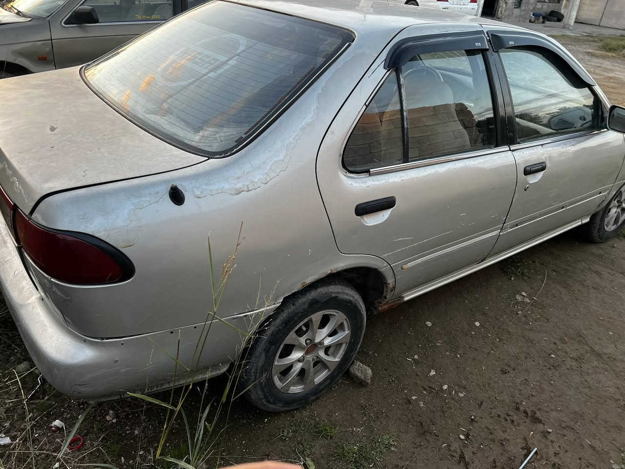 نيسان سني 1995 رقم بغداد اوتماتيك
الماني شرط التحويل والوكاله

محرك 16 كير اوتماتيك

كهربائيات كلها شغاله 

نقص بس شباچ امامي العطر

بيع او مراوس كلشي يرهم السعر 28 

عنوان الاسحاقي *********** اتصال واتساب
