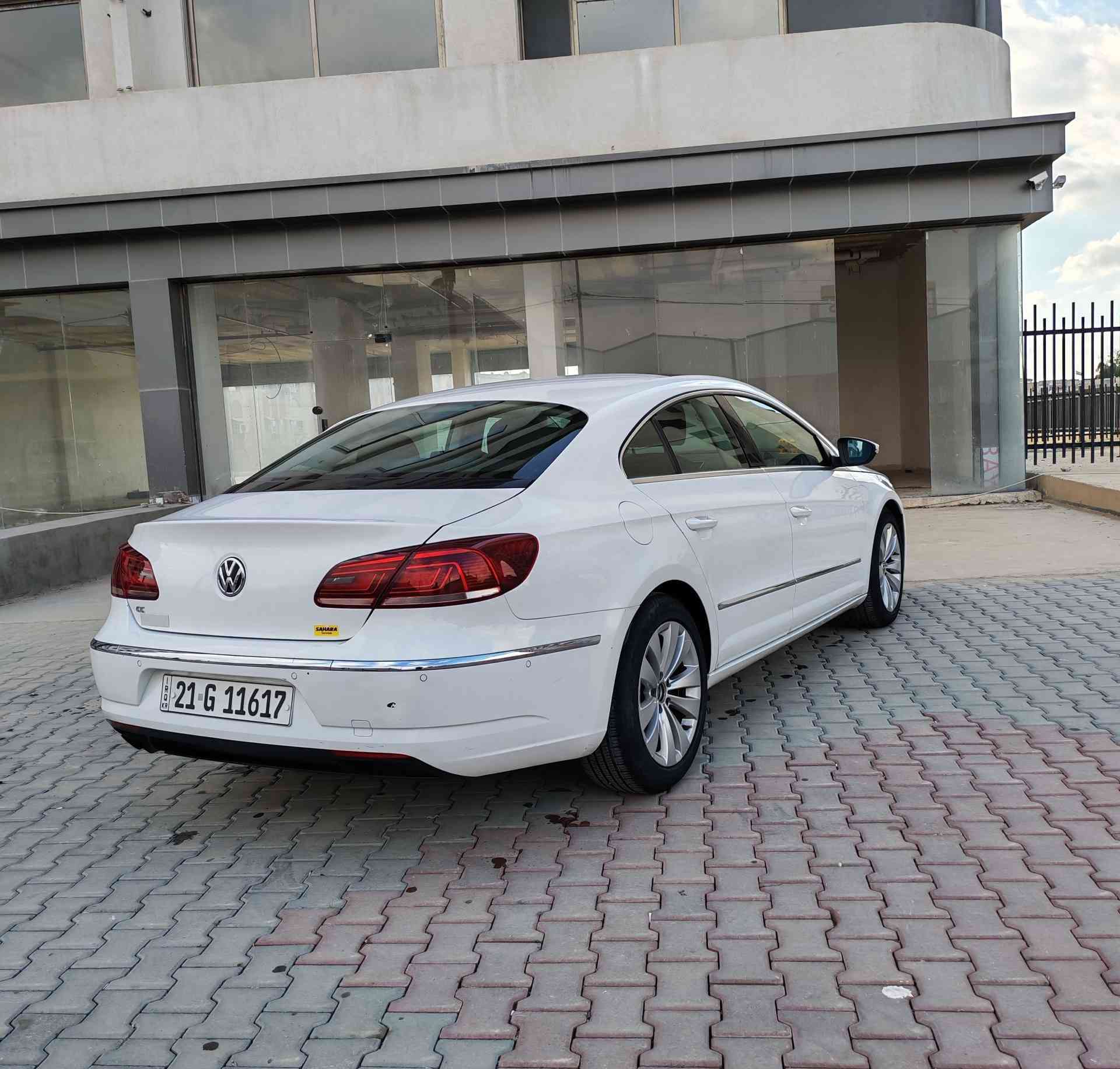 فولكسوايكن باسات سي سي 2013 خليجي 
 Volkswagen Passat CC 2013
موديل 2013 | خليجي
رقم سليمانية وباسمي
حجم المحرك: 4 سلندر 2000 توربو (المرغوب)
سيارة ماشية 100 الف 
السنوية والهزة مجددة
السيارة نظيفةجدا 
فقط شبر صبغ باب سكن خلفي وشبرين جامرلغ أمامي
السونار والفحص مرفق بالصور
جاهزة وما بيها أي نقص دير سلف افتر اوربا 

المواصفات:
بصمة تشغيل
بانوراما 
الجام يصعد وينزل بالريموت
شاشة مع CD Changer (6 أقراص)
بردة خلفية بلاد 
حساسات أمامية وخلفية وجانبية (مثل رادار يظهر بالشاشة)
تبريد قطعتين
تحكمات ستيرن
كروز كنترول
هاند بريك بصمة
أوتو هولد
نظام ركن ذاتي (Auto Park)
كشنات كهرباء
القير: 7 نمر المرغوب
سيارة سريعة وطلقة 
سيارة نظيفة جدا جدا 
📍 العنوان
كركوك
🔴 السعر 💵 علق يوصلك سعر السيارة ✅
📞 الاتصال
*********** (واتساب متوفر)
#IraqCarsKd #Volkswagen #PassatCC #باسات #سيارات_للبيع #سيارات_العراق #سيارات_كركوك #خليجي
